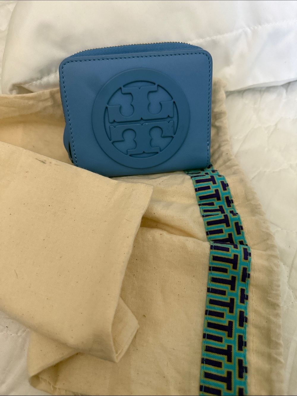 Tory Burch Montego Blue Charlie Mini Zip Wallet - Picture 7 of 7